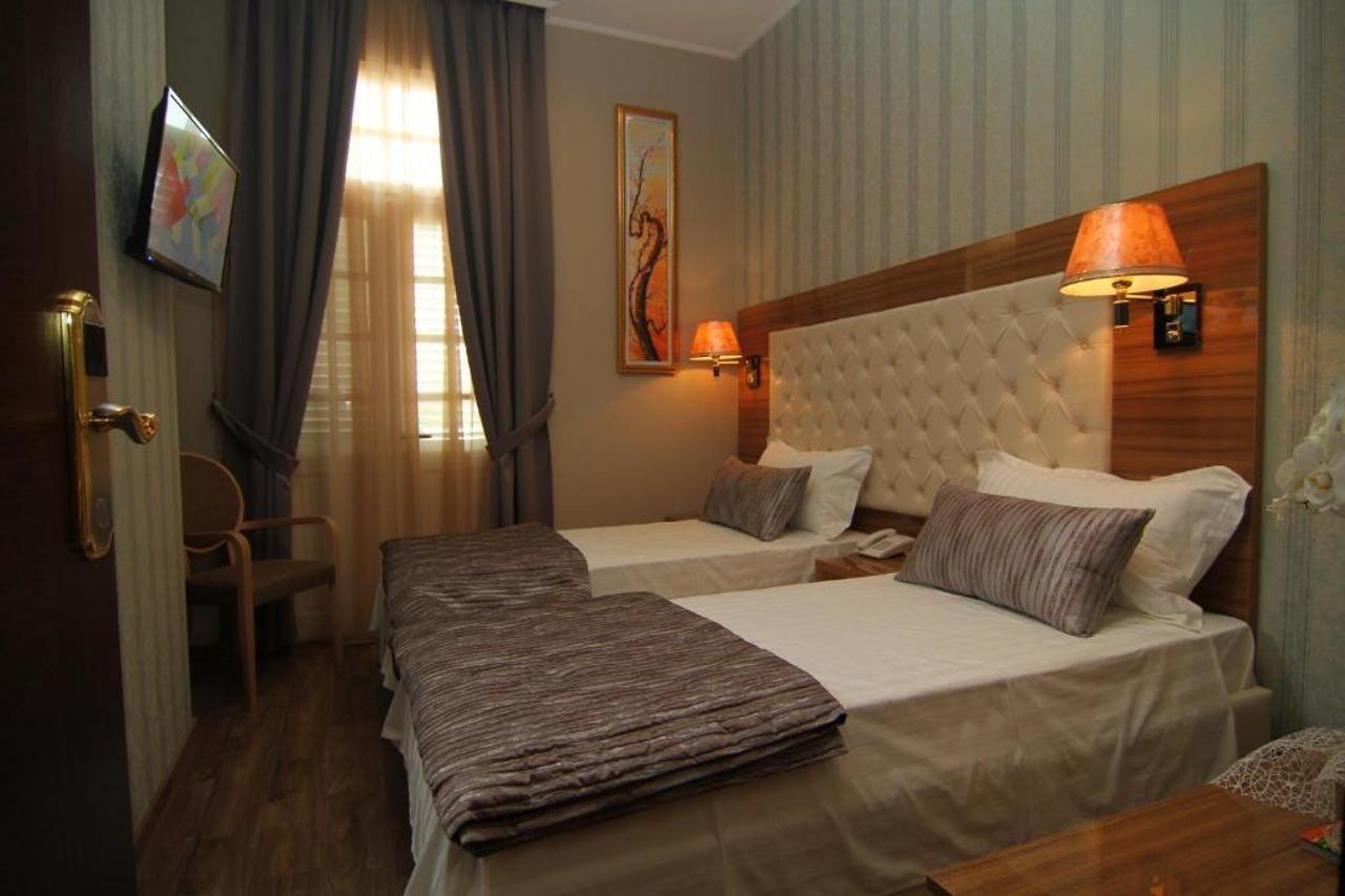 Hotel Boutique Restaurant Gloria Tiranë Luaran gambar