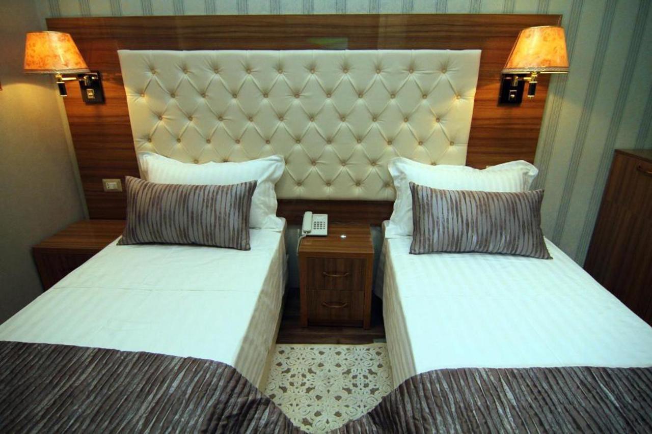 Hotel Boutique Restaurant Gloria Tiranë Luaran gambar