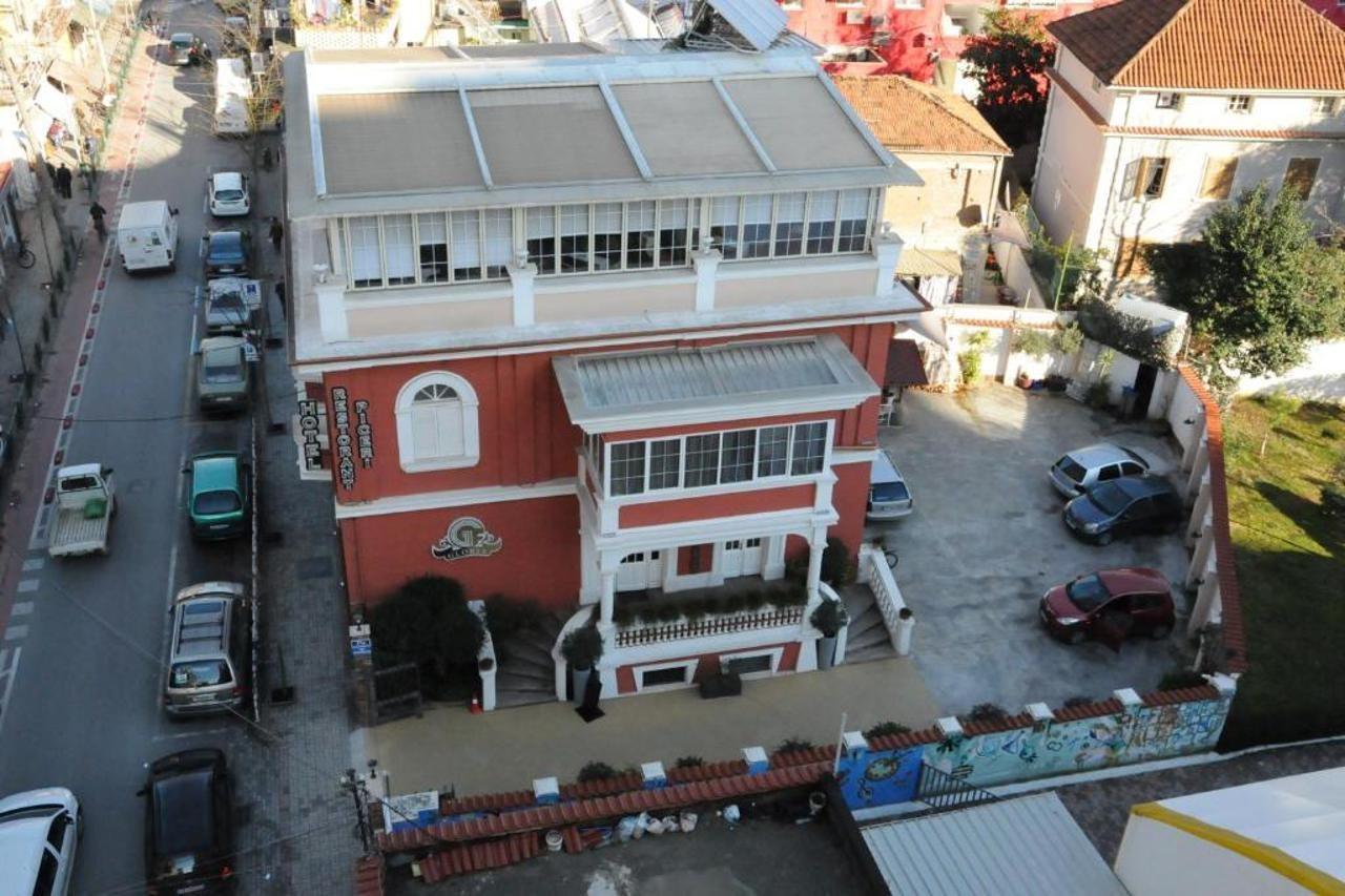 Hotel Boutique Restaurant Gloria Tiranë Luaran gambar