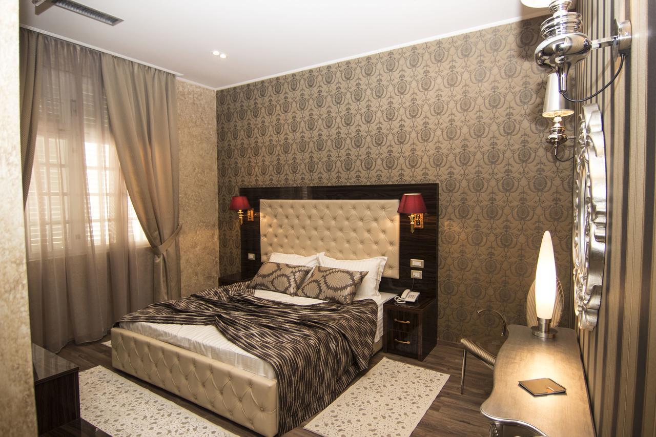 Hotel Boutique Restaurant Gloria Tiranë Luaran gambar