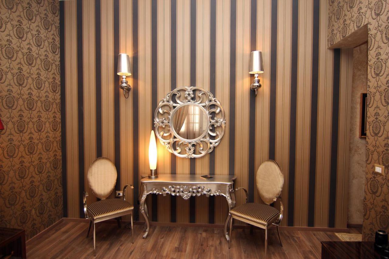 Hotel Boutique Restaurant Gloria Tiranë Luaran gambar