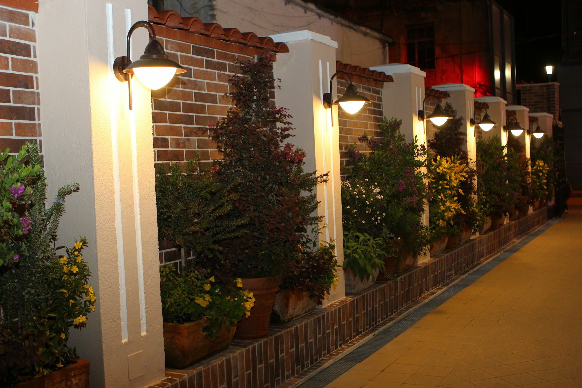 Hotel Boutique Restaurant Gloria Tiranë Luaran gambar